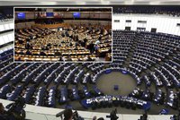 Dvě sídla Evropského parlamentu? Vyhozené miliardy, čertí se čeští politici