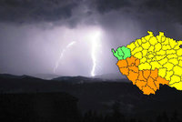 Bouřky udeří ve většině krajů. Extrémně pršet má na jihu Čech, hrozí i povodně