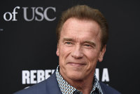 Krutá rána pro Schwarzeneggera: V nemocnici dostal zprávu o smrti blízké osoby