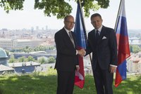 Vlády Česka a Slovenska čeká společné jednání. Řešit budou i vlakové spojení