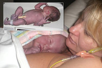 Srdceryvné foto: Mamince umřela novorozená dcera v náručí, nikdo neví proč