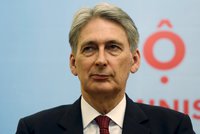 Okamžité vystoupení Británie z EU? „Nic nás nenutí,“ míní Hammond