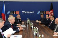 Zeman na summitu NATO domlouval práci českým vojákům: Mají cvičit Afghánce