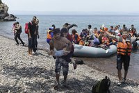 Uprchlická vlna brzdí, do Evropy proudí o 95 % méně běženců