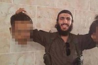 Němec se fotil s uřezanými hlavami: Džihádista dostal za válečný zločin 2 roky