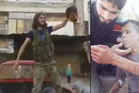 Povstalci v Sýrii usekli hlavu desetiletému chlapci: Vše natočili na video!