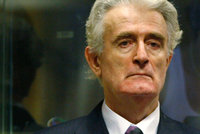 Karadžić se odvolal proti 40letému vězení: Proces je vykonstruovaný, tvrdí