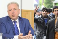 Odmítnutí migranti utečou z Německa do ČR, míní Chovanec. Zvýší ostrahu hranic