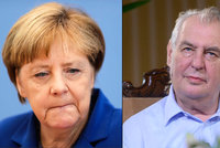 Zeman tepal Merkelovou: Vítání uprchlíků byla chyba, měla by uznat