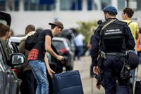 Uprchlík cestoval na falešný pas z Česka! Kde k němu přišel?