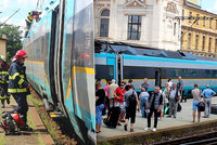 V Plzni na nádraží začalo hořet pendolino: Evakuováno muselo být na dvě sta cestujících!