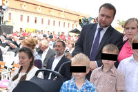 Táta pěti dětí Jurečka si stěžuje na diskriminaci. Chce změny v rodinném vstupném