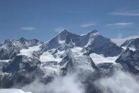 Český horolezec (†43) se zabil v Alpách. Z hřebene padal 150 metrů