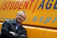 Král žlutých autobusů Jančura po rozvodu: Prodává Student Agency