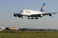 Na Němce se řítí obří dluh za Airbus A380. Vývoj je má stát 15 miliard