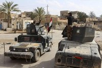 Islamisté zaútočili na iráckou armádu, zabili nejméně 30 lidí