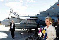Německo zřejmě povolá civilisty do zbraně: Mají chránit vnější hranici NATO