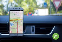 Mobilní Mapy.cz už navigují pro všechny, přibudou i dopravní informace