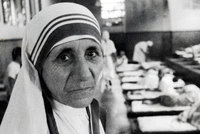 Matka Tereza se dočkala svatořečení. Útočil na ni ďábel, rozdala se pro chudé