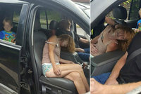 Šokující foto: Zfetovaní rodiče omdleli v autě před zraky malého syna (4), našla je policie