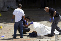 Muž zaútočil na izraelského vojáka v Hebronu, byl bez milosti zastřelen!