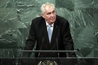 Zeman tvrdě zkritizoval OSN: Pracujete pomalu a lidé umírají
