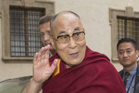 Zeman i Sobotka dali od dalajlamy ruce pryč. Ujistili Čínu, že stojí při ní