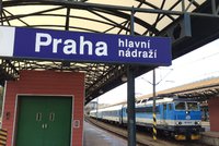 Ranní vlaky v Praze ochromila porucha: Spoje na sever nabíraly zpoždění