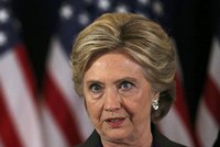 Svědek popsal běs poražené Clintonové: Ječela, sprostě klela a házela věcmi