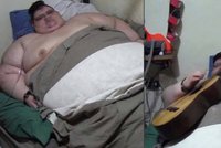 Nejtlustší muž světa váží půl tuny a hrozí mu náhlá smrt: Operovat ho můžou až za půl roku