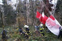 U Švihova havarovala paraglidistka: Zachytila se v elektrickém vedení