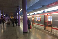 Porucha na „béčku“! Metro mezi Zličínem a Butovicemi nejezdí