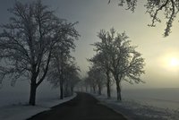 V Česku mrzlo až praštilo. Teplota přes noc klesla až na -27 °C, padaly rekordy