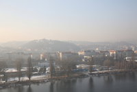 Smogová situace v Praze neustupuje: Nejhůř se dýchá lidem ve Vysočanech
