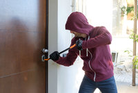 Bezpečí začíná dveřmi! 6 věcí, od kterých vás ochrání jen pořádné dveře