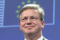 Bývalý eurokomisař Füle může mít nový elitní post. Jestli mu to nepřekazí Rusové