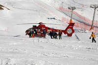 Český lyžař (†44) zahynul v italských Alpách: Ve vysoké rychlosti narazil do skály