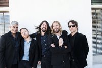 Rocková kapela Foo Fighters se vrací do Prahy: Svoje hitovky představí v červnu