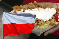 Komentář: Evropu spasí před islamizací polský kebab. Kdy přijde český humus?