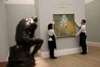 Aukční bitva o obraz Klimta. Za Květinovou zahradu dal kupec 1,5 miliardy