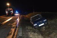 Tragická nehoda na Hodonínsku: Řidič uhořel ve vlastním autě!