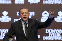 „Zploďte pět dětí, jste budoucnost Evropy.“ Erdogan vyzval Turky v EU k množení