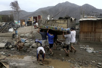Nejhorší záplavy za 20 let sužují Peru. Obětí je už 72, tisíce lidí přišly o domov