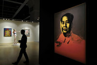 Portrét Mao Ce-tunga od Warhola našel kupce za téměř 280 milionů