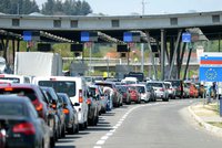 Brusel vyrukoval proti hraničním kontrolám uvnitř Schengenu. Mají skončit