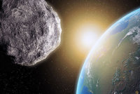K Zemi se řítí velký asteroid: Nenechte si ujít hvězdné divadlo