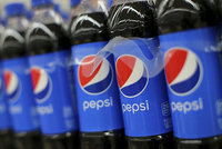 Pepsi spustila v Praze novou linku: Vyrobí až 24 tisíc lahví za hodinu