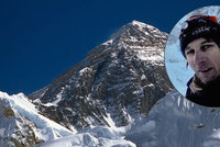 Horolezec se ukrýval v jeskyni pod Everestem: Chtěl se vyhnout placení poplatků