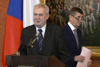 ONLINE: Zeman odmítl, že má pakt s Babišem. Spor o demise žene k Ústavnímu soudu