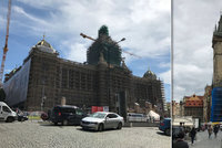 Praha se ocitla pod lešením. Proč teď opravují řadu významných památek?